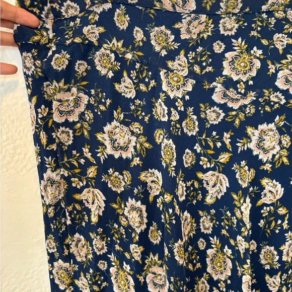 American Eagle Navy Floral Chiffon Fit and Flare Skirt XXL - Picture 3 of 11